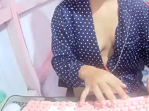 Snapshot of WildAss_18 chatting on February 18, 11:08 pm WildAss 18 online show from February 18, 11:08 pm