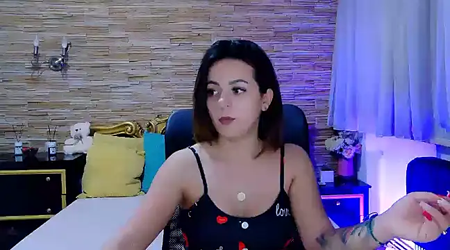 PlayfulElla online show from February 4, 3:36 pm