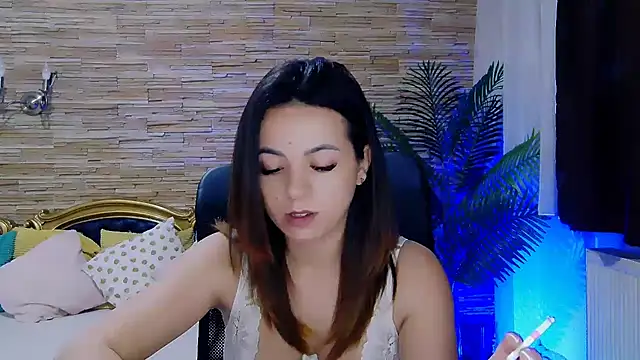 PlayfulElla online show from March 22, 9:02 am