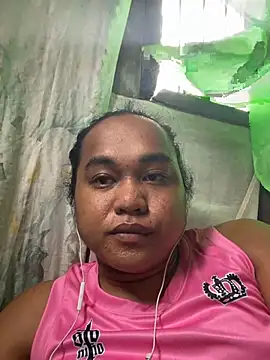Snapshot of bettina_love chatting on May 29, 3:37 am bettina love online show from May 29, 3:37 am