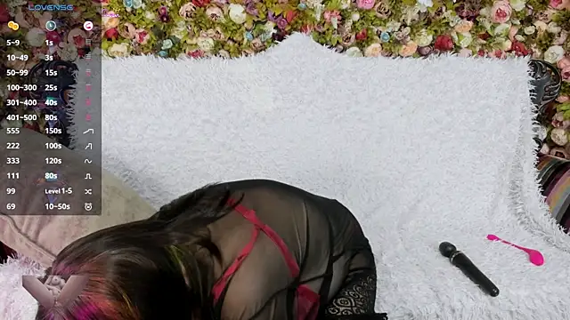 XLindaMilfX online show from February 15, 8:38 pm