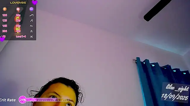 Snapshot of lilac_night33 chatting on September 18, 12:29 pm lilac night33 online show from September 18, 12:29 pm