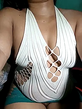 Snapshot of lexilicious_69 chatting on February 15, 3:36 am lexilicious 69 online show from February 15, 3:36 am