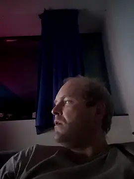 Snapshot of Janssen88 chatting on April 23, 10:56 pm Janssen88 online show from April 23, 10:56 pm