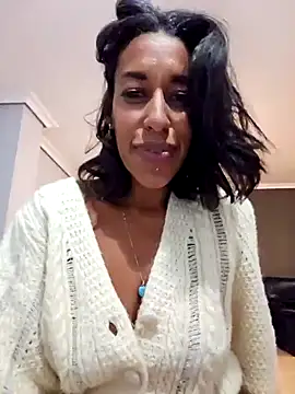 Snapshot of Goldenlace chatting on January 18, 8:19 pm Goldenlace online show from January 18, 8:19 pm