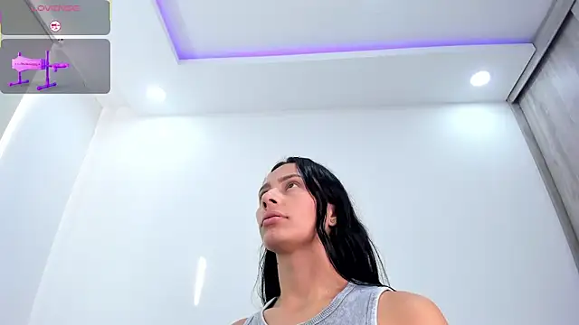 karlyn angels online show from April 18, 8:09 pm