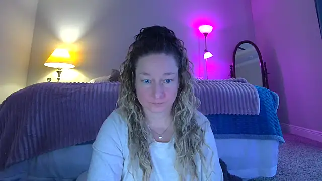 Vivian MayXxX online show from February 2, 7:46 pm