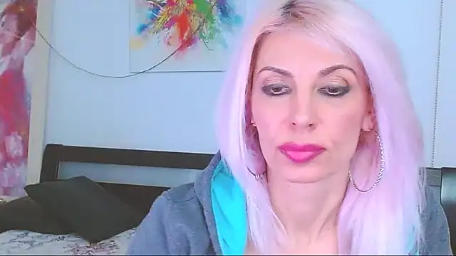 HoneyLara online show from February 28, 6:54 am