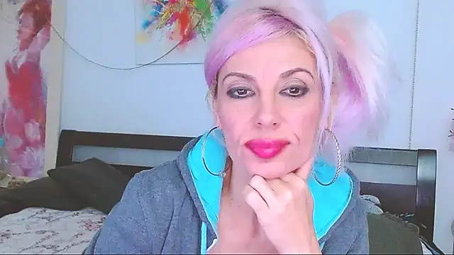 HoneyLara online show from March 6, 4:08 am