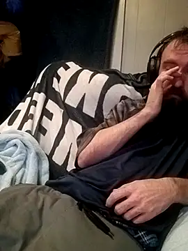 Snapshot of ShadowyTube chatting on February 22, 5:40 am ShadowyTube online show from February 22, 5:40 am