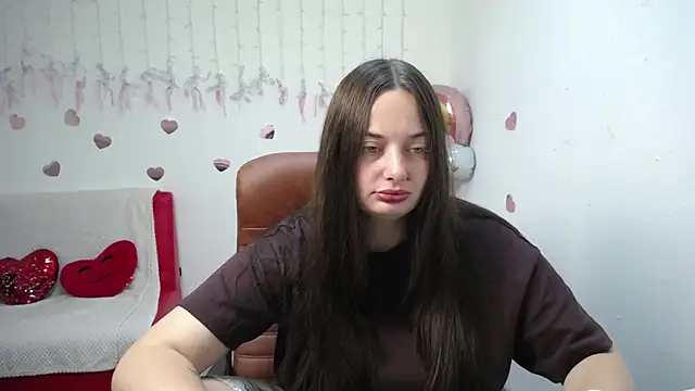 Snapshot of MilanaPrice chatting on September 18, 6:15 am MilanaPrice online show from September 18, 6:15 am