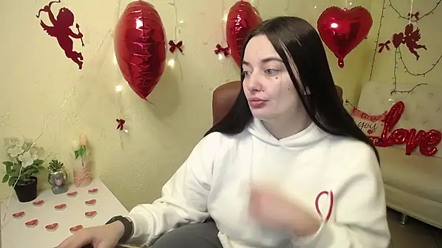 Snapshot of MilanaPrice chatting on February 1, 6:23 am MilanaPrice online show from February 1, 6:23 am