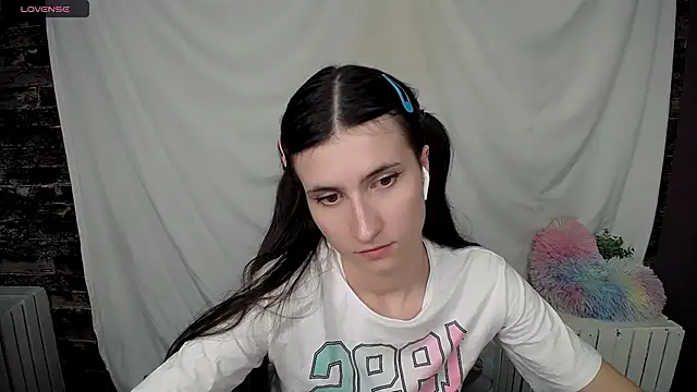 Snapshot of MaryEm976 chatting on March 18, 3:10 pm MaryEm976 online show from March 18, 3:10 pm