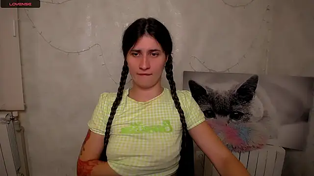 MaryEm976 online show from August 9, 8:08 am