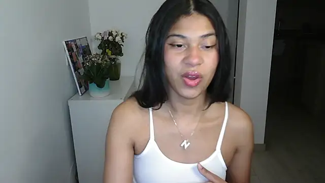 dark enchantress  online show from January 12, 11:58 pm