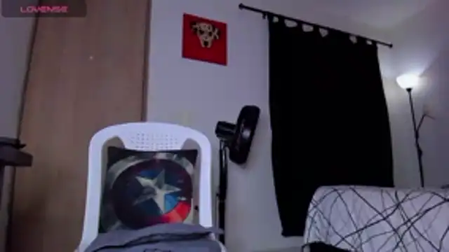 Cloudy pigDude online show from April 9, 3:39 am