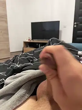 Snapshot of LoudPony chatting on October 11, 6:01 am LoudPony online show from October 11, 6:01 am