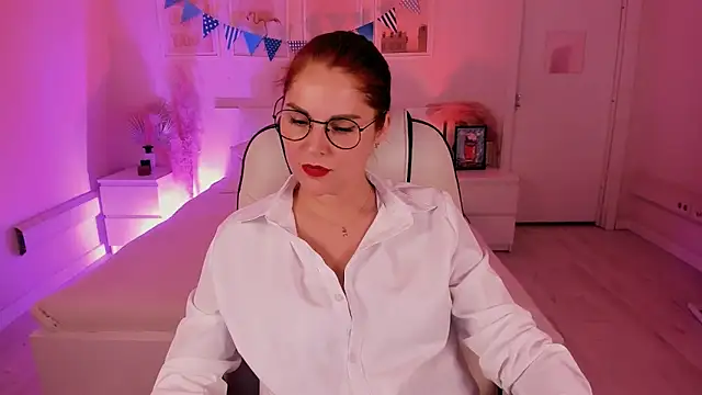 Ellis Foxy online show from October 14, 3:57 pm