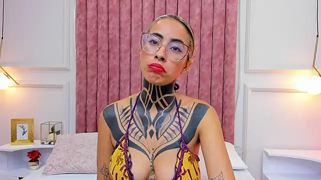 Snapshot of NicoleBlum chatting on December 27, 7:57 pm NicoleBlum online show from December 27, 7:57 pm