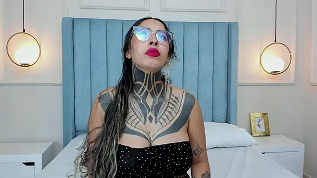 NicoleBlum online show from March 25, 8:59 pm