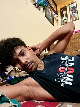 Snapshot of Love_Mantra chatting on November 2, 11:29 pm Love Mantra online show from November 2, 11:29 pm