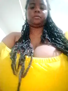 Snapshot of bigtitssxx chatting on December 27, 1:53 am bigtitssxx online show from December 27, 1:53 am