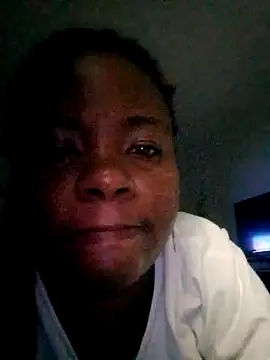 Snapshot of bigtitssxx chatting on October 1, 11:44 pm bigtitssxx online show from October 1, 11:44 pm