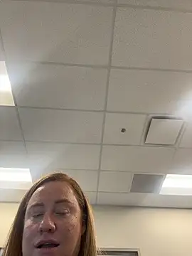 Snapshot of cinnatitties chatting on March 16, 5:17 pm cinnatitties online show from March 16, 5:17 pm