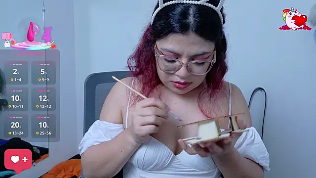 Catwhite  online show from March 13, 3:06 pm