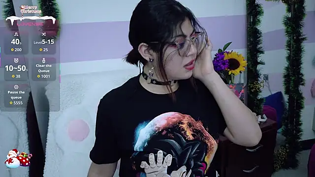 Catwhite  online show from December 16, 6:02 pm