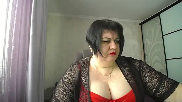 JuicyLady Di online show from March 8, 5:38 am