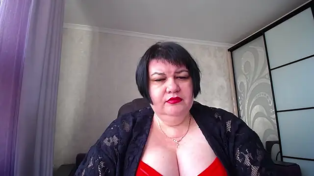 JuicyLady Di online show from November 3, 5:52 am