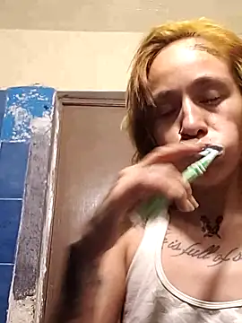 fablob23 online show from April 5, 3:15 am