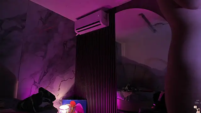 Katemoss70 online show from February 11, 12:43 pm