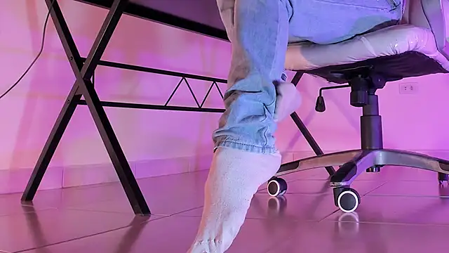 ArchieCollins online show from September 30, 4:50 am