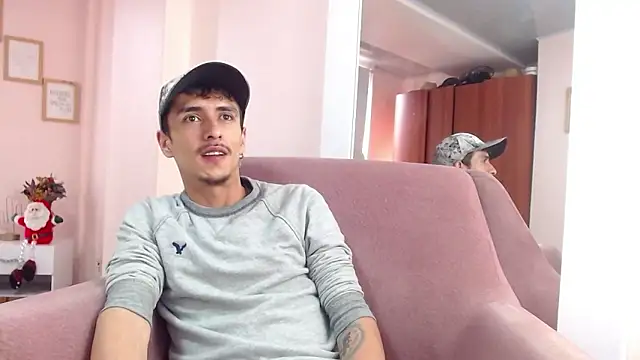 Snapshot of ryan_maxy chatting on January 16, 12:53 pm ryan maxy online show from January 16, 12:53 pm