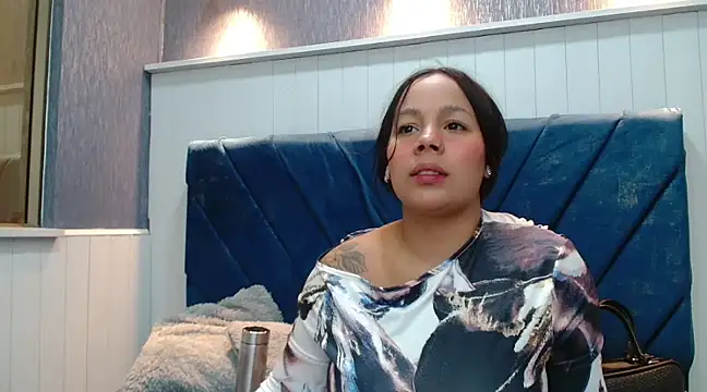 EmilyQueen3x online show from March 8, 1:36 pm