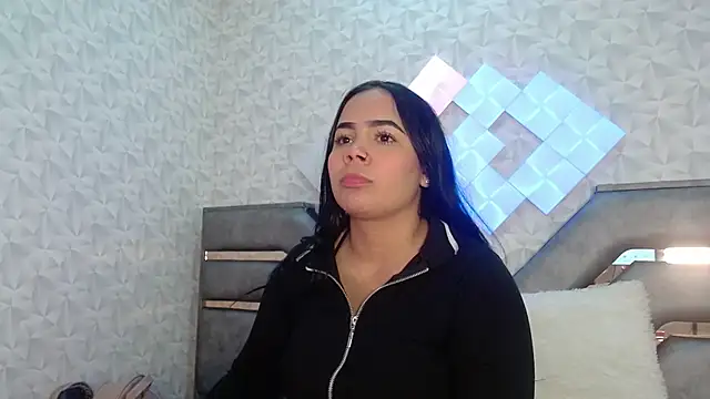 EmilyQueen3x online show from September 11, 12:49 pm