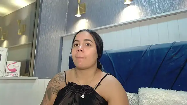 EmilyQueen3x online show from January 16, 12:20 pm