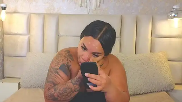 EmilyQueen3x online show from July 17, 11:28 am