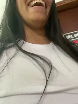 Snapshot of ArielleMillerr chatting on January 15, 8:16 pm ArielleMillerr online show from January 15, 8:16 pm
