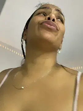 Snapshot of ArielleMillerr chatting on February 26, 5:50 pm ArielleMillerr online show from February 26, 5:50 pm