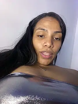 Snapshot of ArielleMillerr chatting on March 1, 6:00 pm ArielleMillerr online show from March 1, 6:00 pm