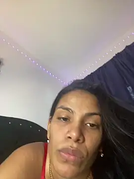 Snapshot of ArielleMillerr chatting on October 4, 5:22 pm ArielleMillerr online show from October 4, 5:22 pm