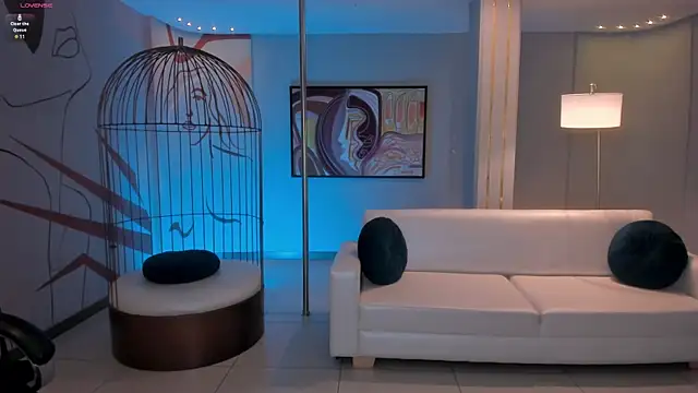 Snapshot of MartinnaBonnet chatting on January 11, 4:36 pm MartinnaBonnet online show from January 11, 4:36 pm