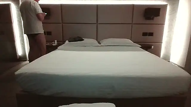 Snapshot of alessexxx24 chatting on January 19, 5:39 pm alessexxx24 online show from January 19, 5:39 pm