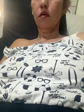 Snapshot of RAIRAsexy chatting on January 24, 1:56 am RAIRAsexy online show from January 24, 1:56 am