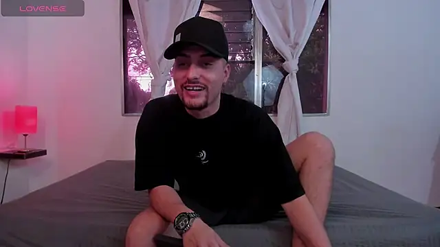 Pleasure Vibes23 online show from February 21, 9:11 pm