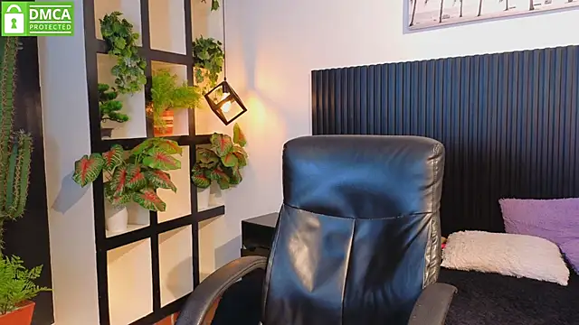 Ivy Gail online show from November 13, 3:38 am