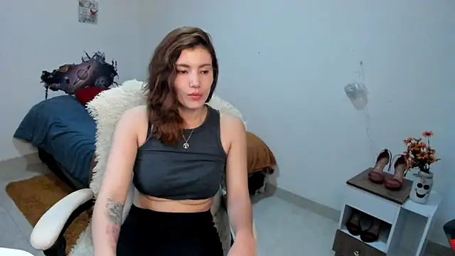 jrcamila online show from February 21, 1:44 pm